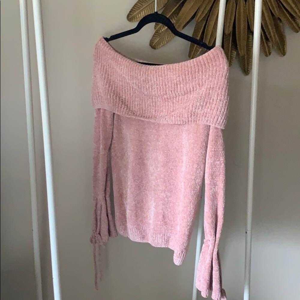 Velvet light pink bell sleeve sweater
